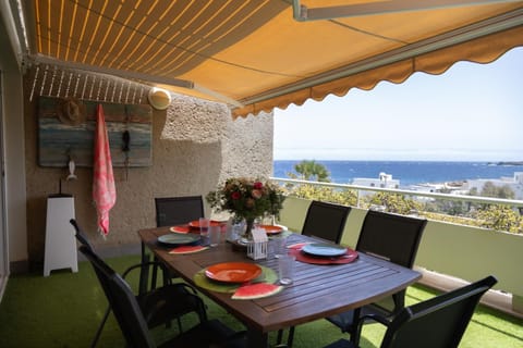Balcony/Terrace, Seating area, Sea view, Sunrise