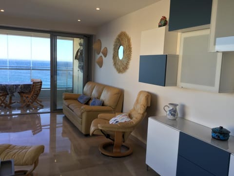 Bord de mer - Cannes la Bocca Apartment in Cannes