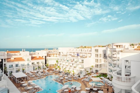 Bird's eye view, Swimming pool