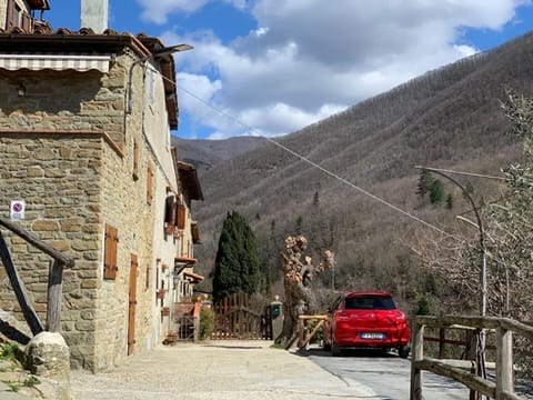 Property building, Natural landscape, View (from property/room), Garden view, Mountain view, Inner courtyard view, Parking