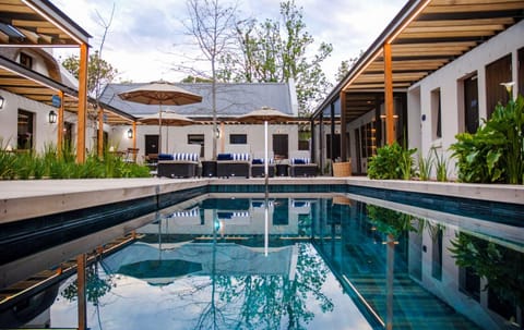 Property building, On site, Swimming pool, Swimming pool