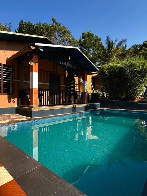 Property building, Swimming pool