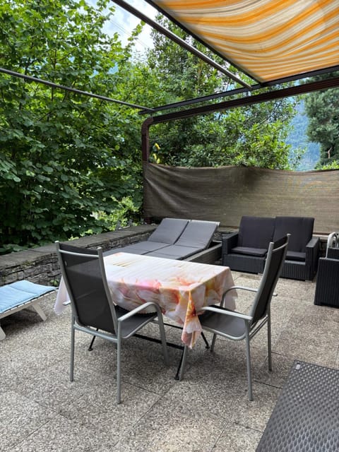 Gemütliche Gartenwohnung im Tessin, 70 qm Apartment in Canton of Ticino