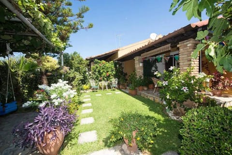 Property building, Garden, Garden view