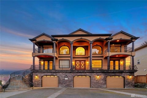 Property building, Day