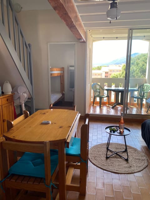 Patio, Night, Balcony/Terrace, Living room, Seating area, Bedroom, Mountain view, children