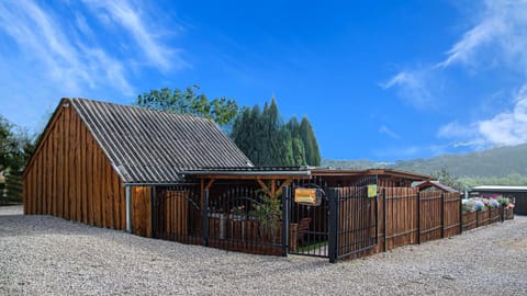 Property building, Facade/entrance