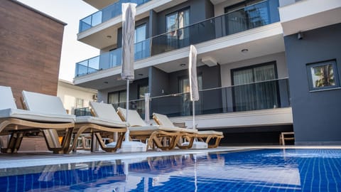 Property building, Swimming pool