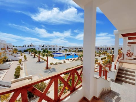 Balcony/Terrace, Pool view