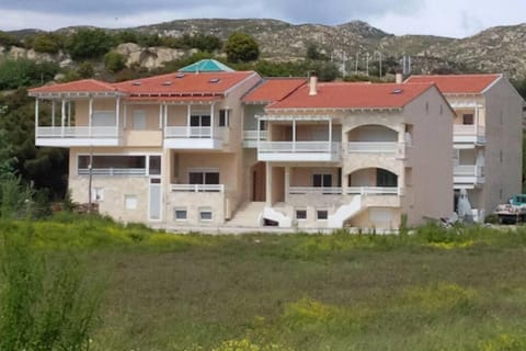 VILLEA VILLAGE Apartment in Halkidiki