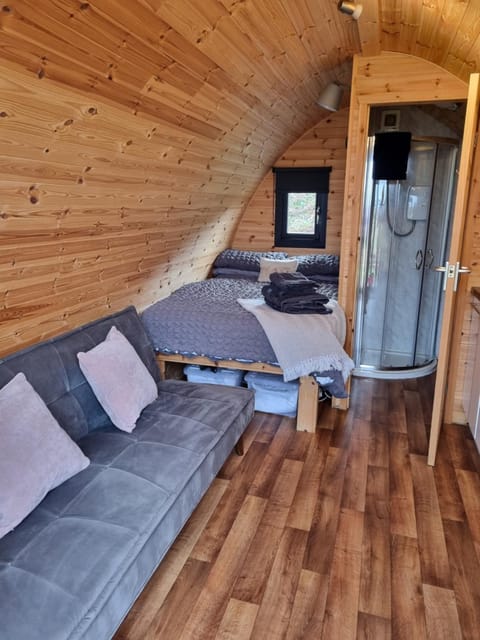 Lochview Pods Apartment in Scotland