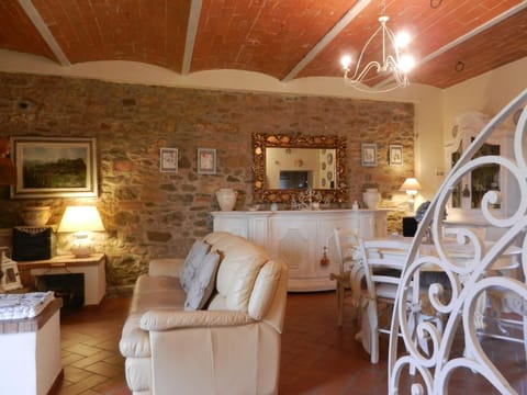 PietraMilia Apartment in Tuscany