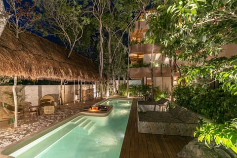 Solarium, Pool view, Swimming pool, Swimming pool