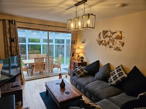 Ridge And Tides House in Wales