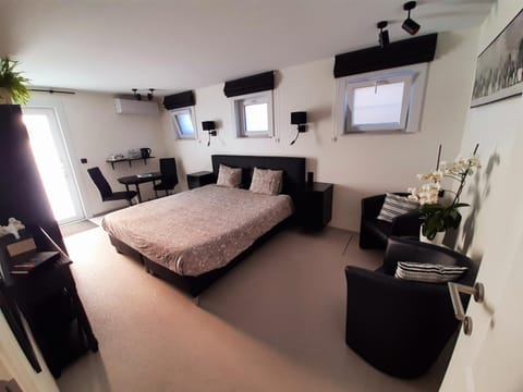 B&B Cosiness Bed and Breakfast in Lommel