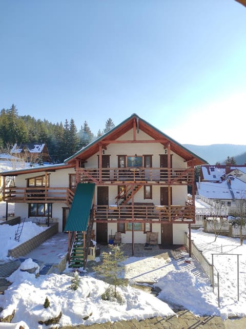 Property building, Winter