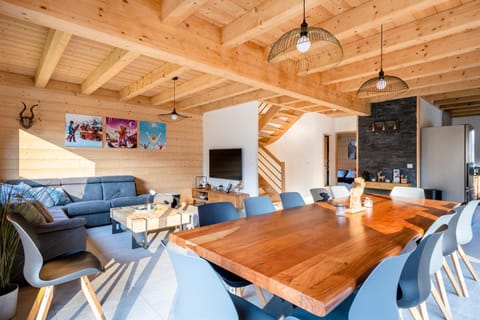 Communal lounge/ TV room, Dining area