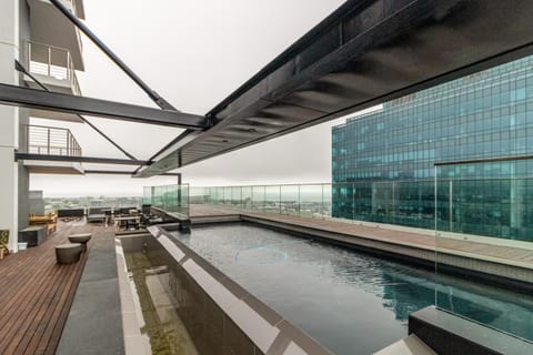 Swimming pool, Swimming pool