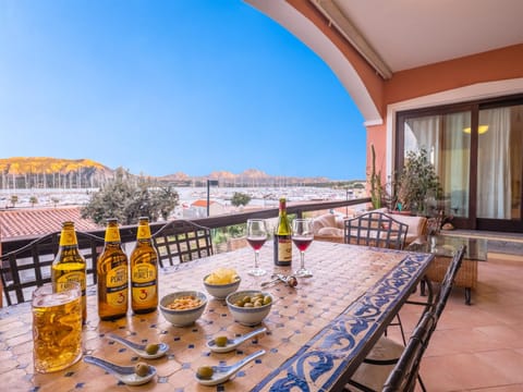 Balcony/Terrace, Dining area, Food, Sea view