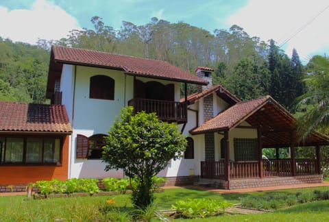 Property building, Facade/entrance, Garden view