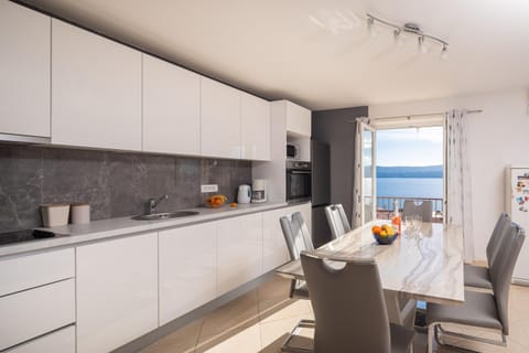Living room, Seating area, Dining area, Sea view