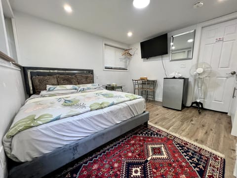 Resort style home living Apartment in New Westminster