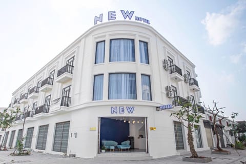 Property building, Facade/entrance, Property logo or sign