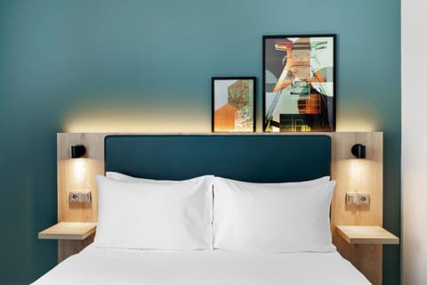 Bed, Decorative detail, Bedroom