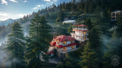 Property building, Day, Natural landscape, Bird's eye view, Mountain view