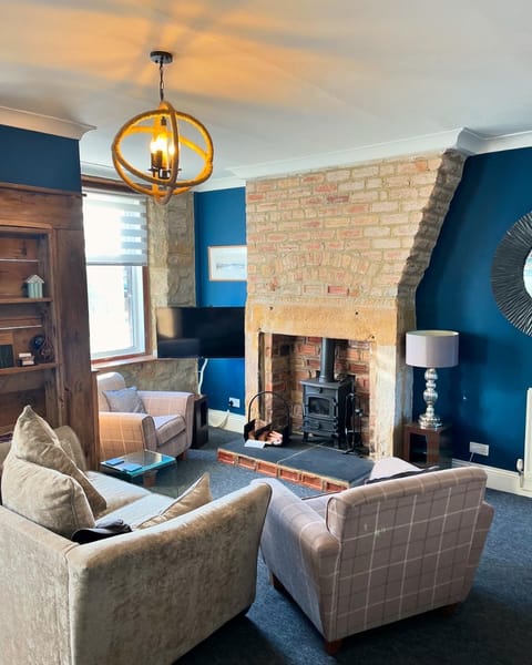 On The Harbour - unrivalled views of Amble's harbour and estuary House in Amble