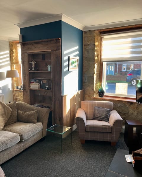 On The Harbour - unrivalled views of Amble's harbour and estuary House in Amble