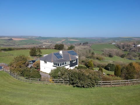 Property building, Bird's eye view, Garden, View (from property/room), Landmark view, Mountain view