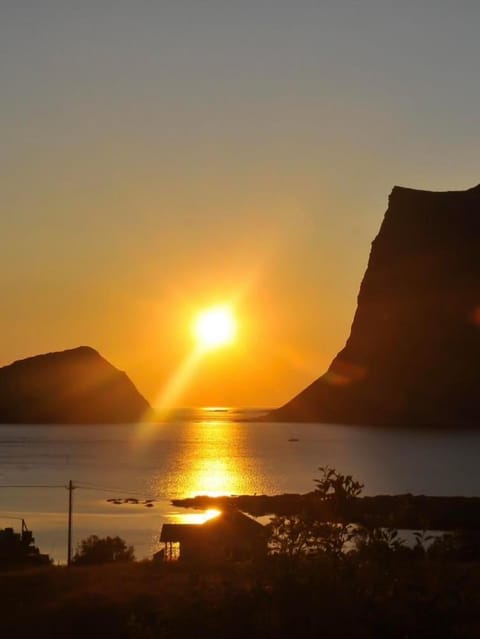 Cabin Panorama Lofoten with Jacuzzi Magic view Cabin in Lofoten