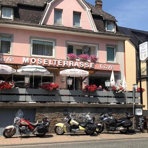 Cafe Moselterrasse Bed and Breakfast in Cochem-Zell
