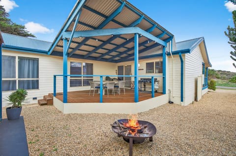 Property building, Patio, BBQ facilities, Dining area