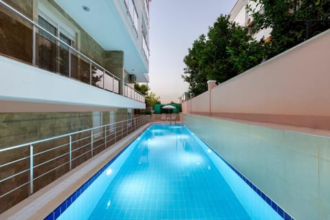 Pool view, Swimming pool