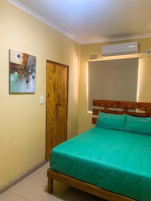 ALIAHIDI Bed and Breakfast in Cape Town