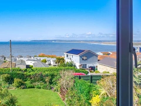 Nicosia House with sea views. House in Westward Ho