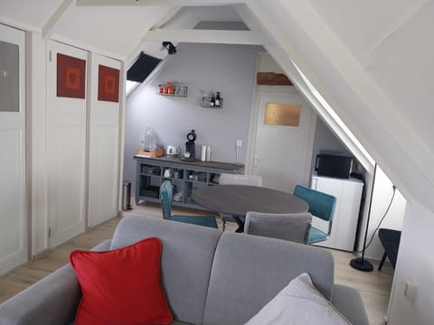 Kitchen or kitchenette, Living room, Dining area