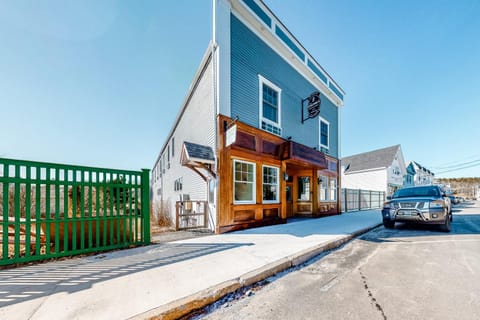 The Colonels Suites Unit 1 Apartment hotel in Northeast Harbor