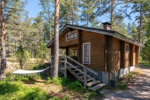 Pinetree Cottages Cozy log cabin Cabin in Finland
