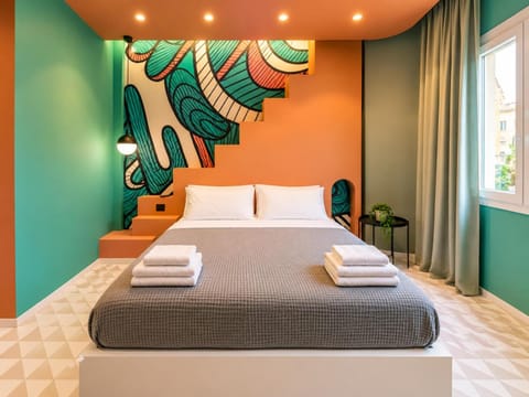 Bed, Bedroom, towels