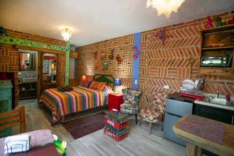 Majikal B&B - Alebrijes Apartment in Cholula