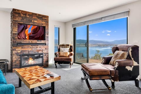 Natural landscape, TV and multimedia, Living room, Seating area, Lake view, Mountain view, flat iron