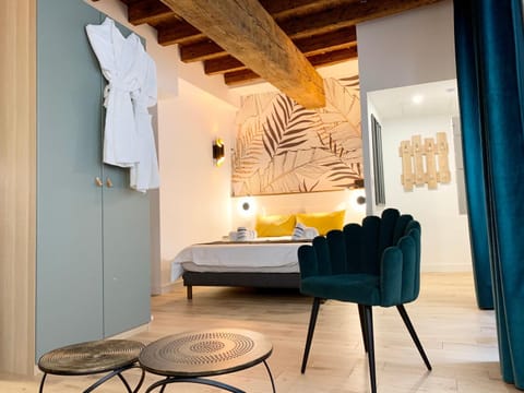 Bedroom, Area and facilities