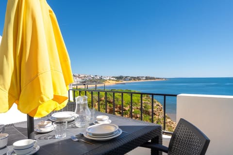 View (from property/room), Dining area, Sea view
