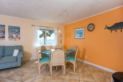 Finisterra 24-c House in Shalimar