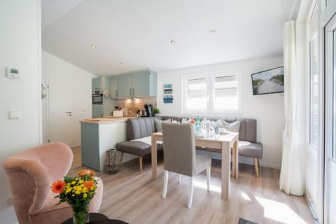 Casa del Mar Scharbeutz - Sauna kostenlos - 1 kleiner Hund willkommen - umzäunter Garten House in Sierksdorf