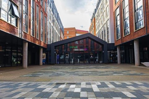 Property building, Day