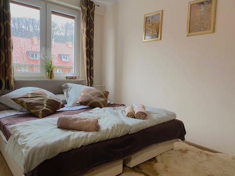 Swish Apartment -10 Min to Old Town Gdańsk,PKP & Shopping Mall Apartment in Gdansk